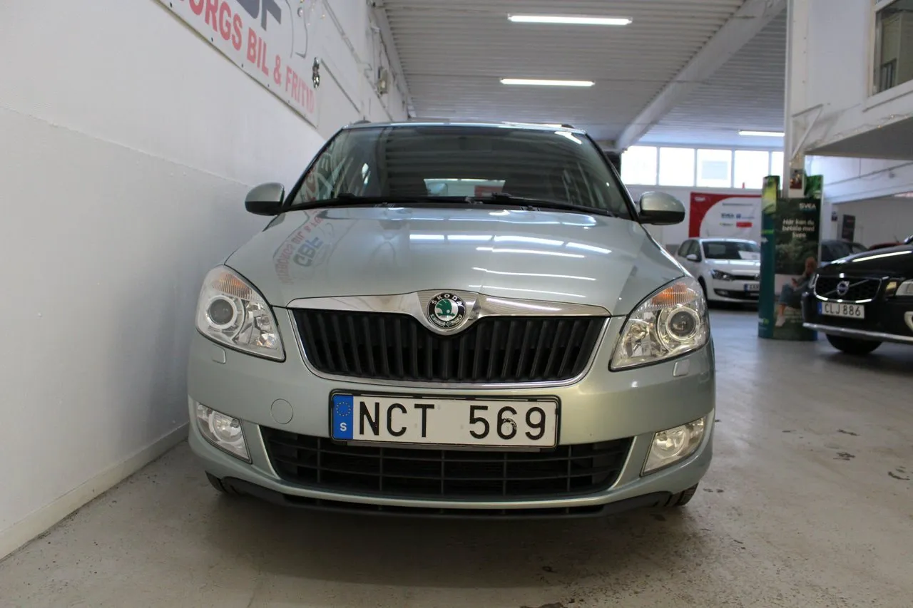 Vehicle image 7