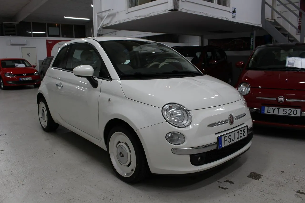 Vehicle image 7