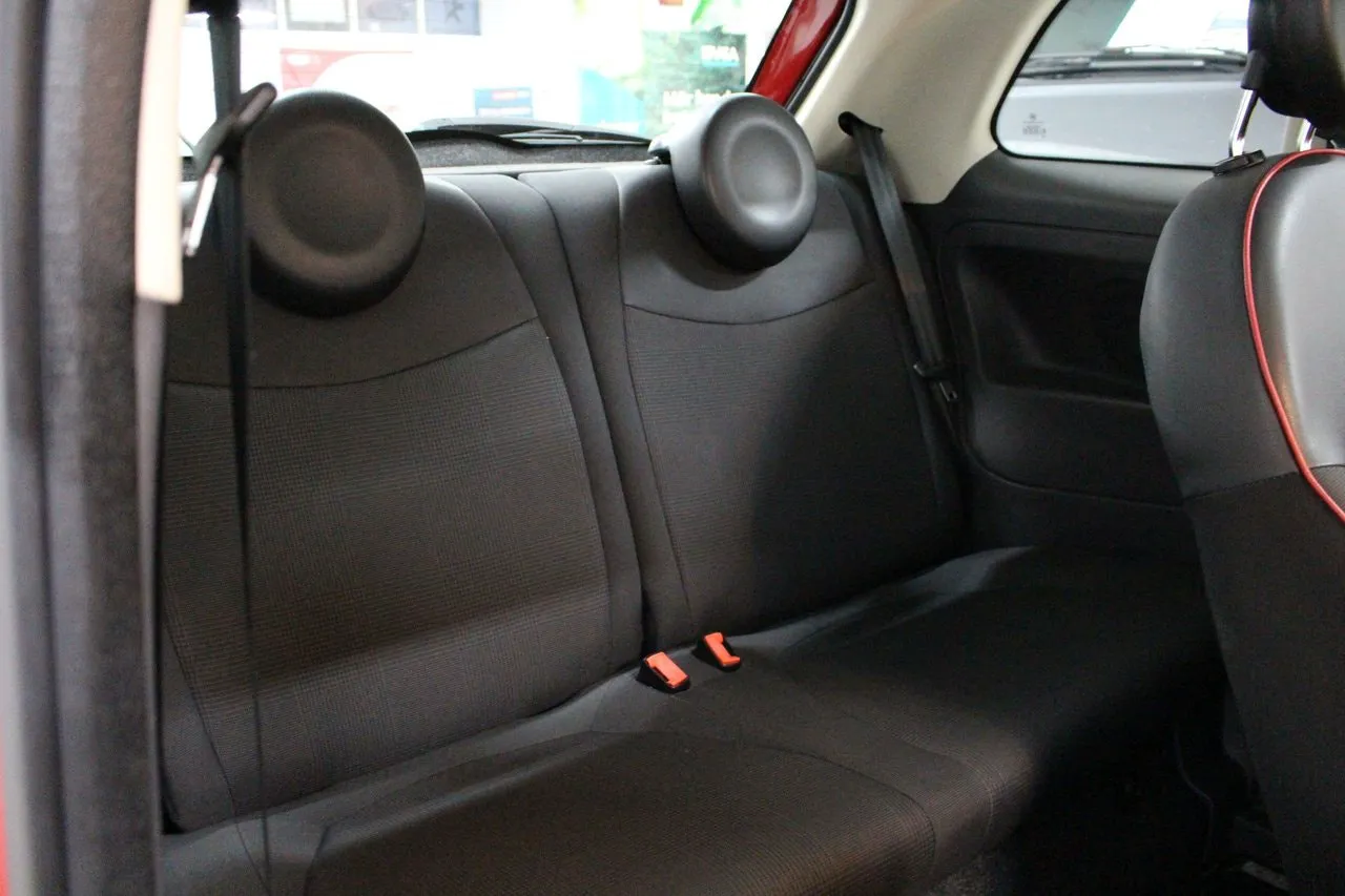 Vehicle image 16