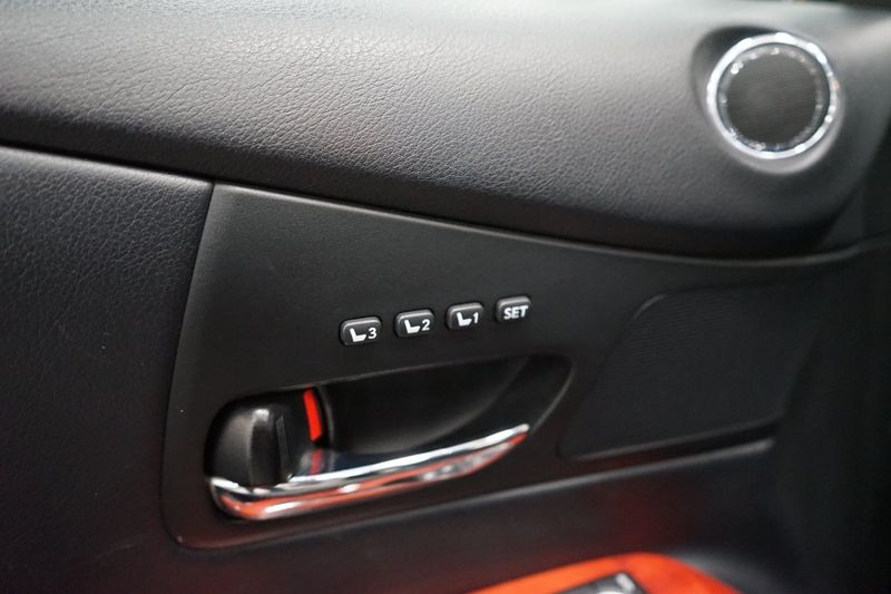 Lexus RX bild 12