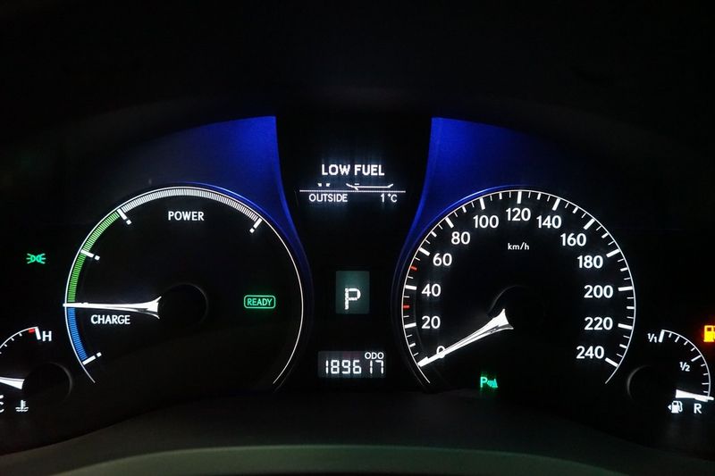 Lexus RX bild 14
