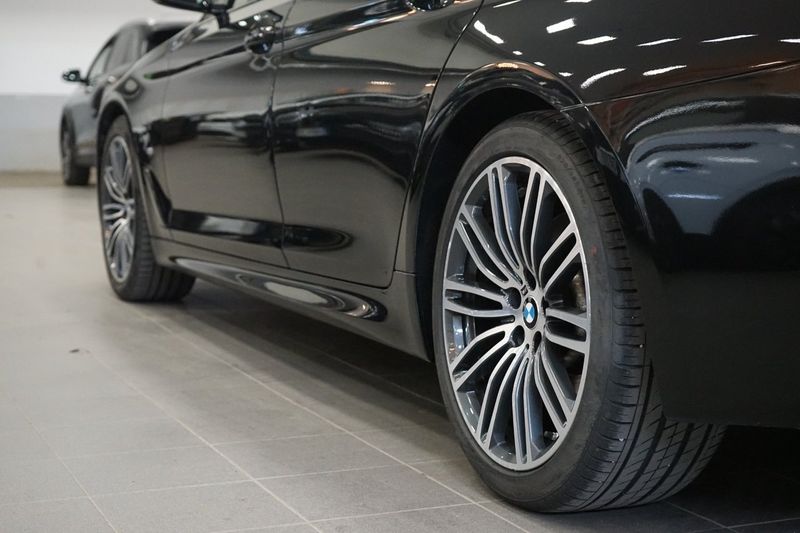 BMW 520 bild 14
