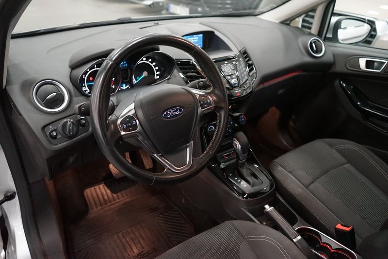 Ford Fiesta bild 9