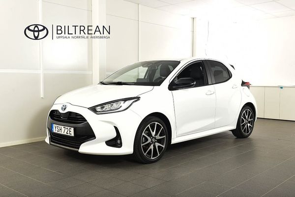 Toyota Yaris Hybrid 1,5 Elhybrid Style Backkamera Ad. Farthållare Halvskinn - 2022