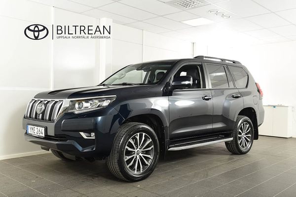 Toyota Land Cruiser 2.8 D 4WD Premium Drag Värmare Vinterhjul - 2018