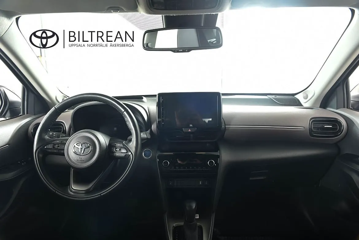 Vehicle image 7