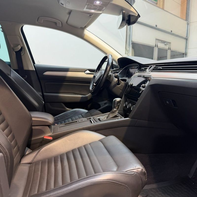 Volkswagen Passat bild 11