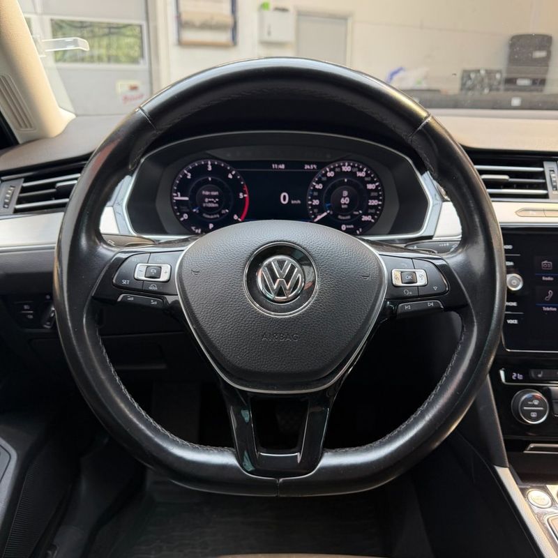 Volkswagen Passat bild 10