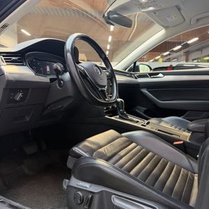 Volkswagen Passat bild 8