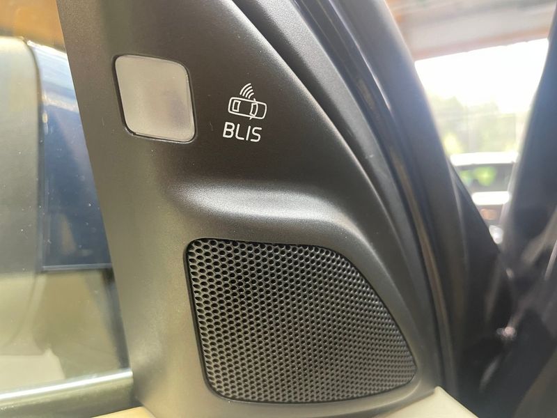 Volvo V70 bild 16