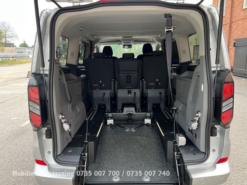 Ford Tourneo Custom bild 18