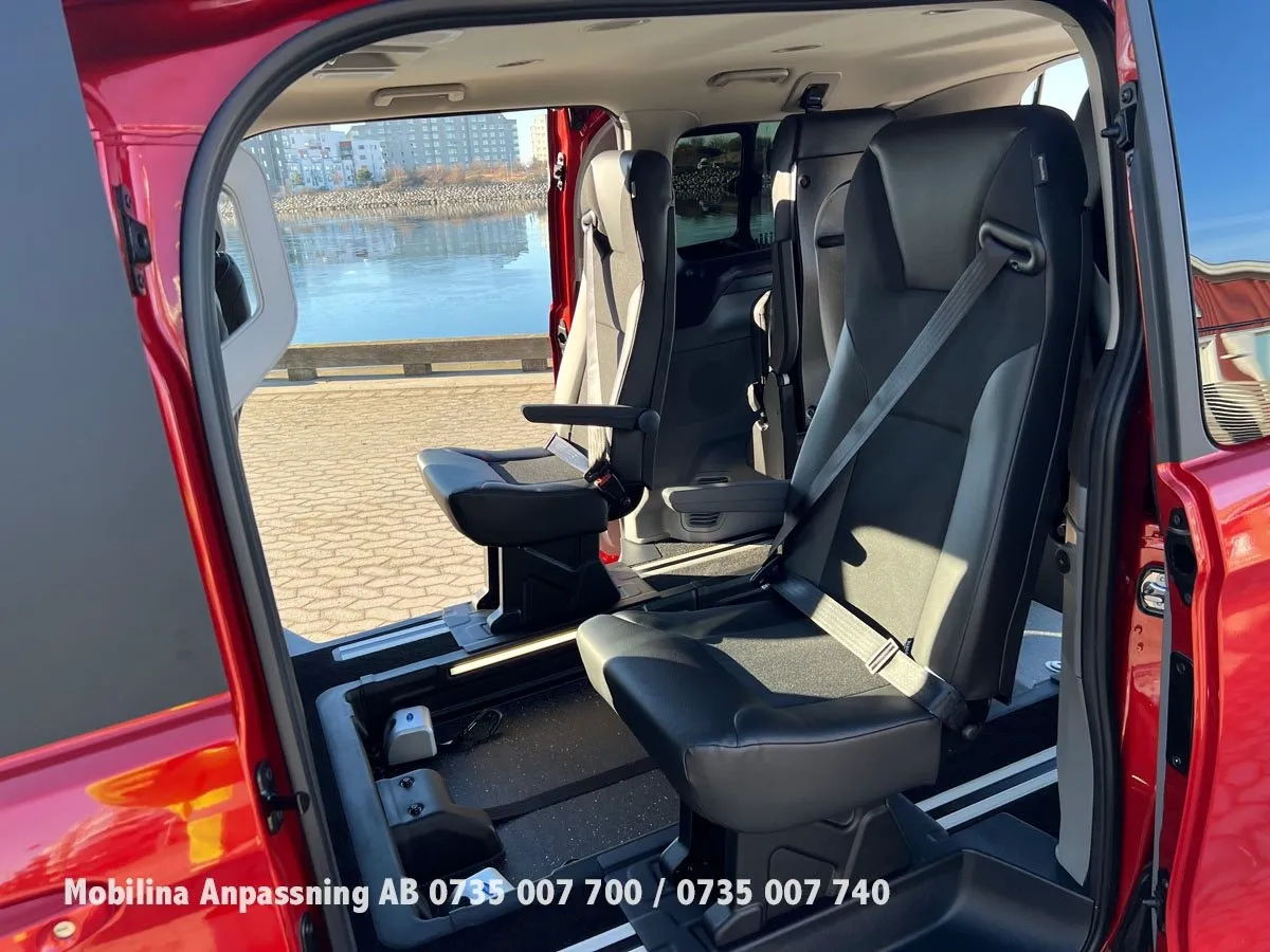 Vehicle image 36