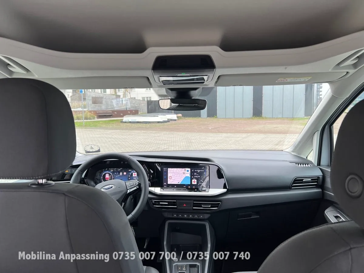 Vehicle image 28