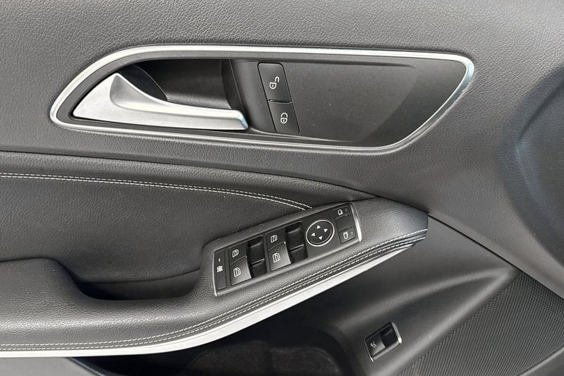 Mercedes GLA200 bild 20