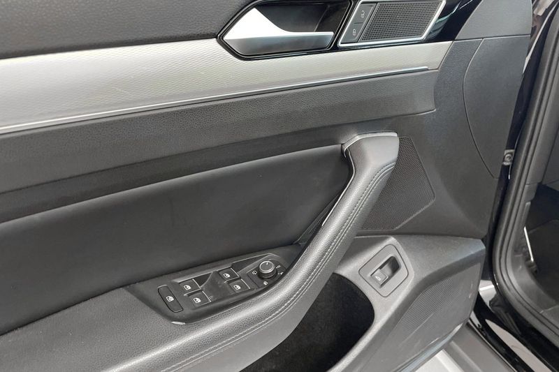 Volkswagen Passat bild 22