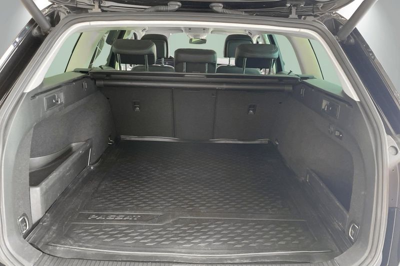 Volkswagen Passat bild 18