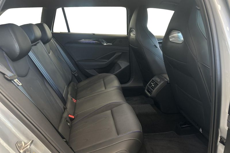 Volkswagen Passat bild 15