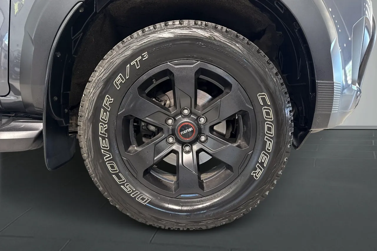 Vehicle image 21