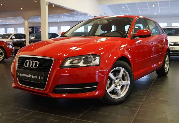 Audi A3 Sportback 2.0 TDI S Tronic MOMS Vinterdäck Auto - 2012