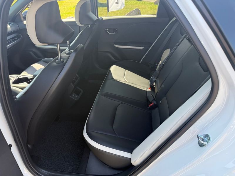 Kia K4 bild 11