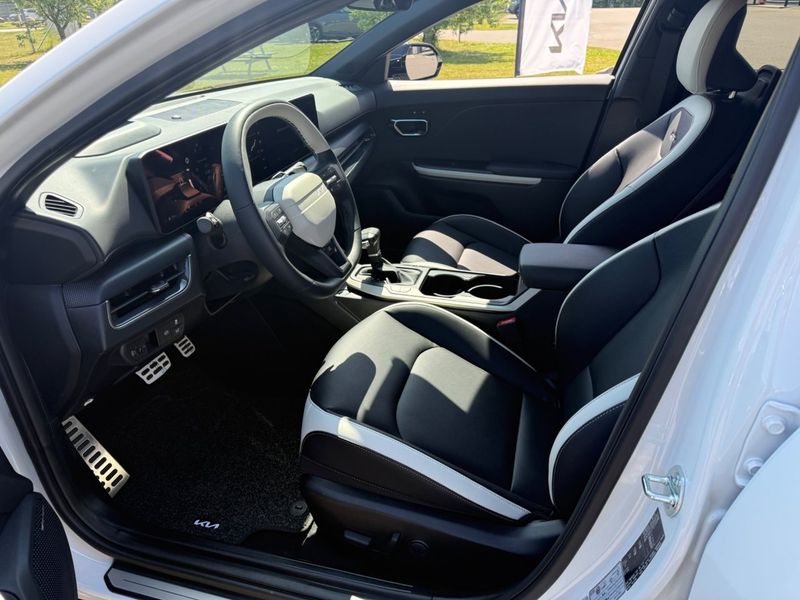 Kia K4 bild 7