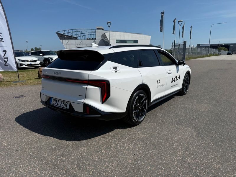 Kia K4 bild 4
