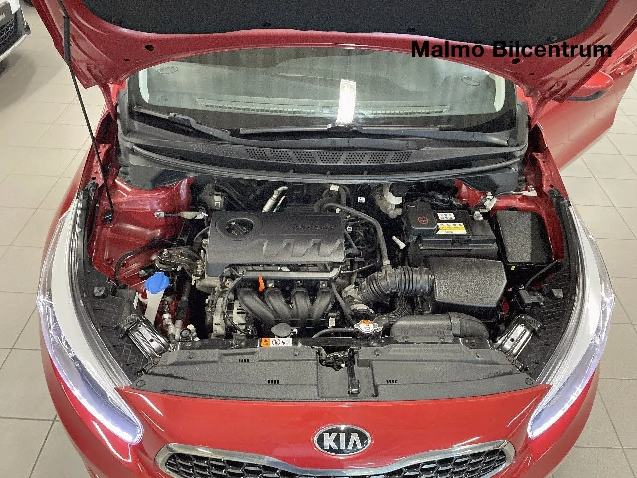 Vehicle image 6