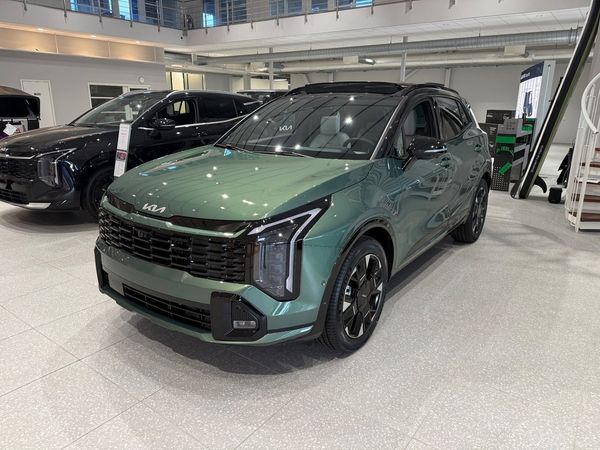 Kia Sportage Plug-in Hybrid GT-Line Panorama Two Color 288hk - 2027
