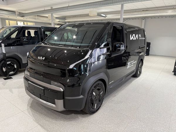 Kia PV5 Cargo Plus 4DR L2H1 Long Range Omgående Leverans - 2026