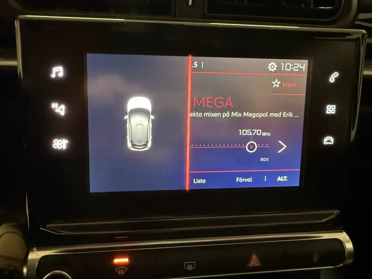 Vehicle image 14
