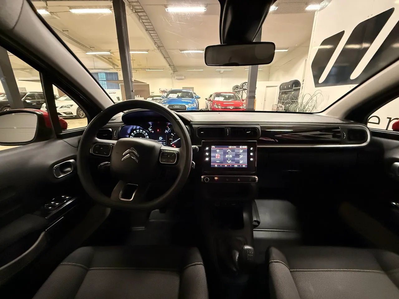 Vehicle image 9