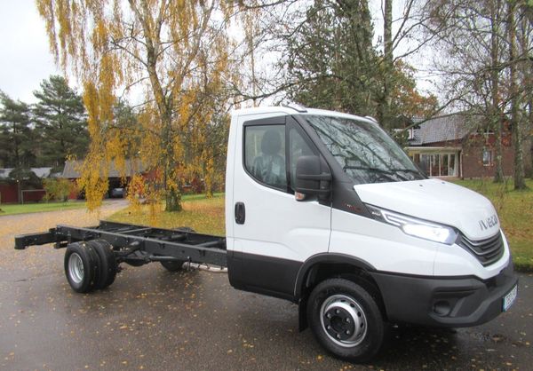 Iveco Daily 72-180 Chassi 3,0 180 hk, 6-växlad, Kraftuttag - 2025