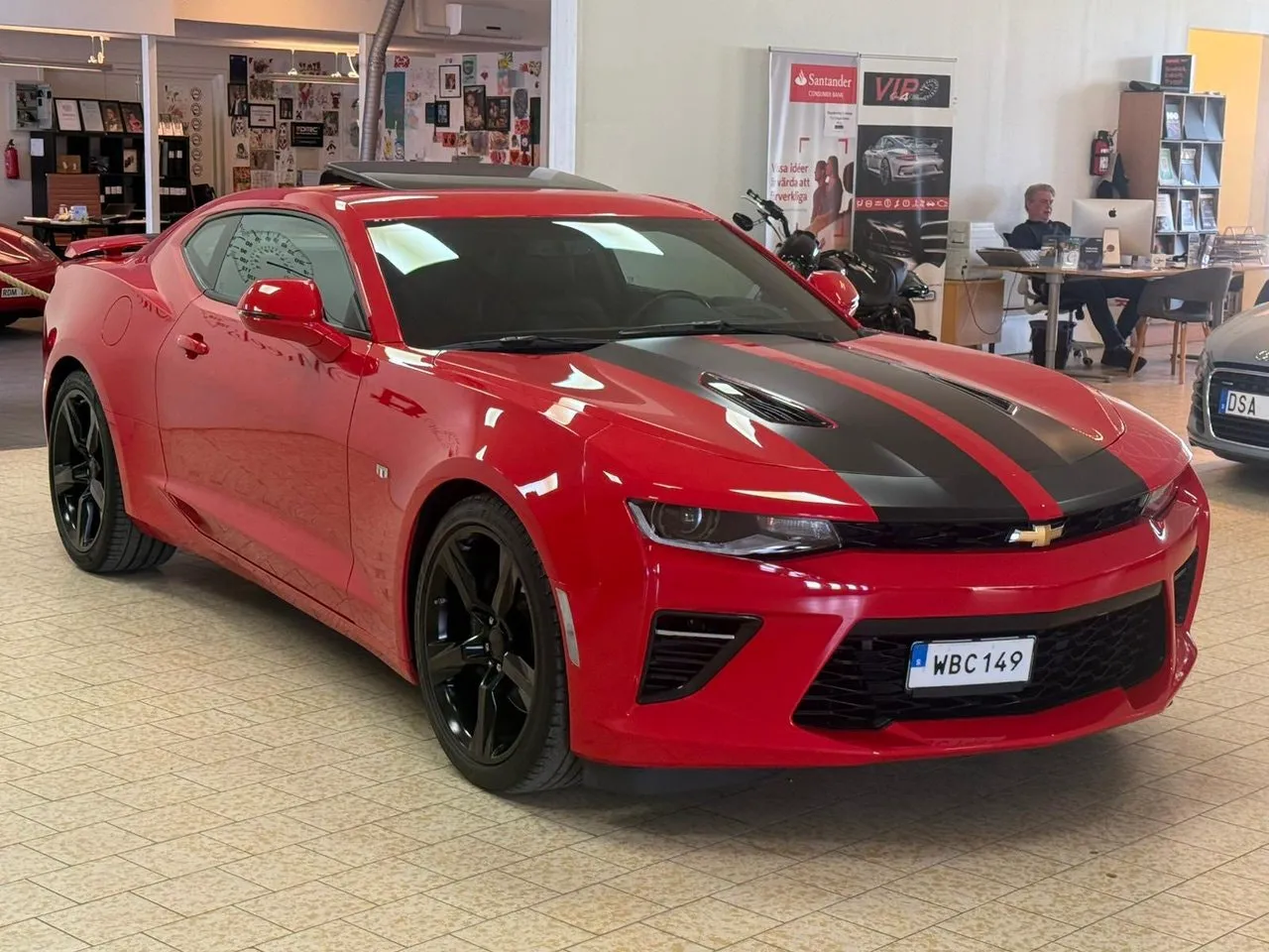 Vehicle image 8