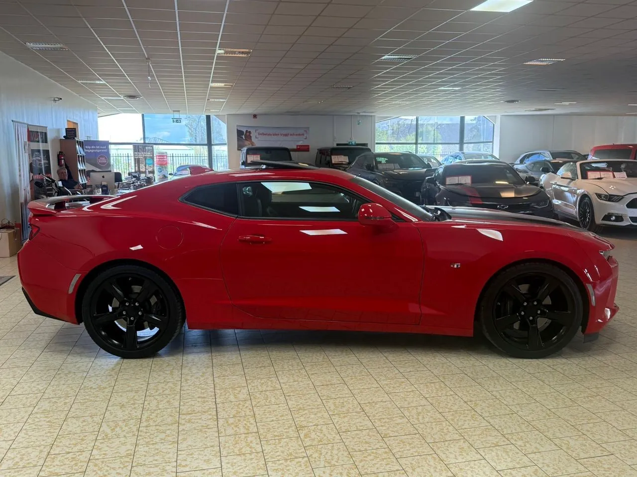 Vehicle image 7