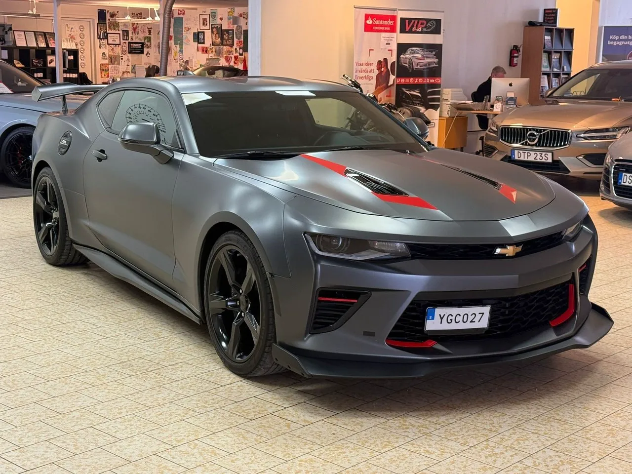 Vehicle image 8