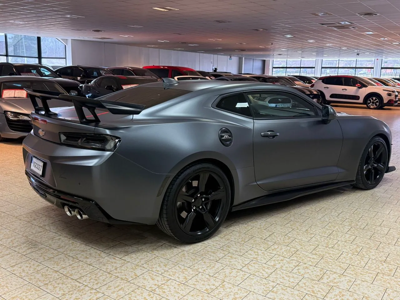 Vehicle image 6