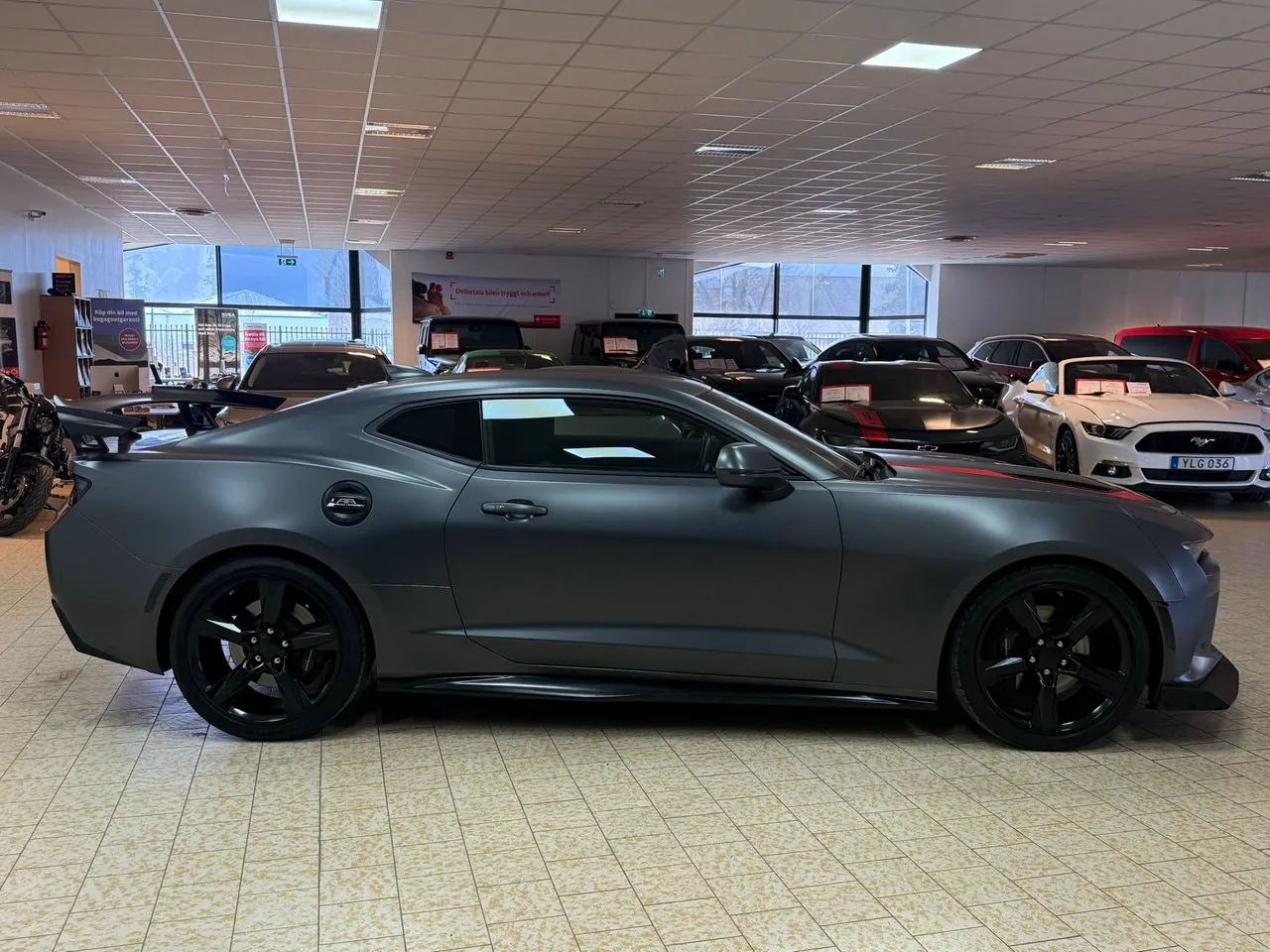 Vehicle image 7