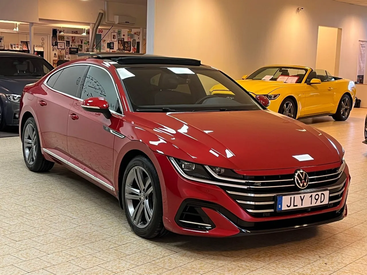 Vehicle image 7