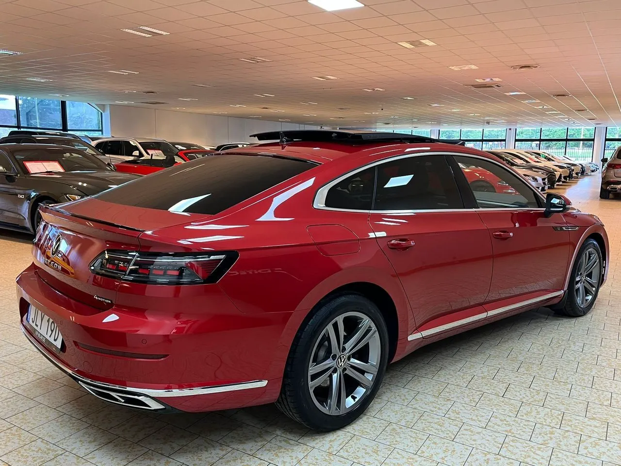 Vehicle image 5