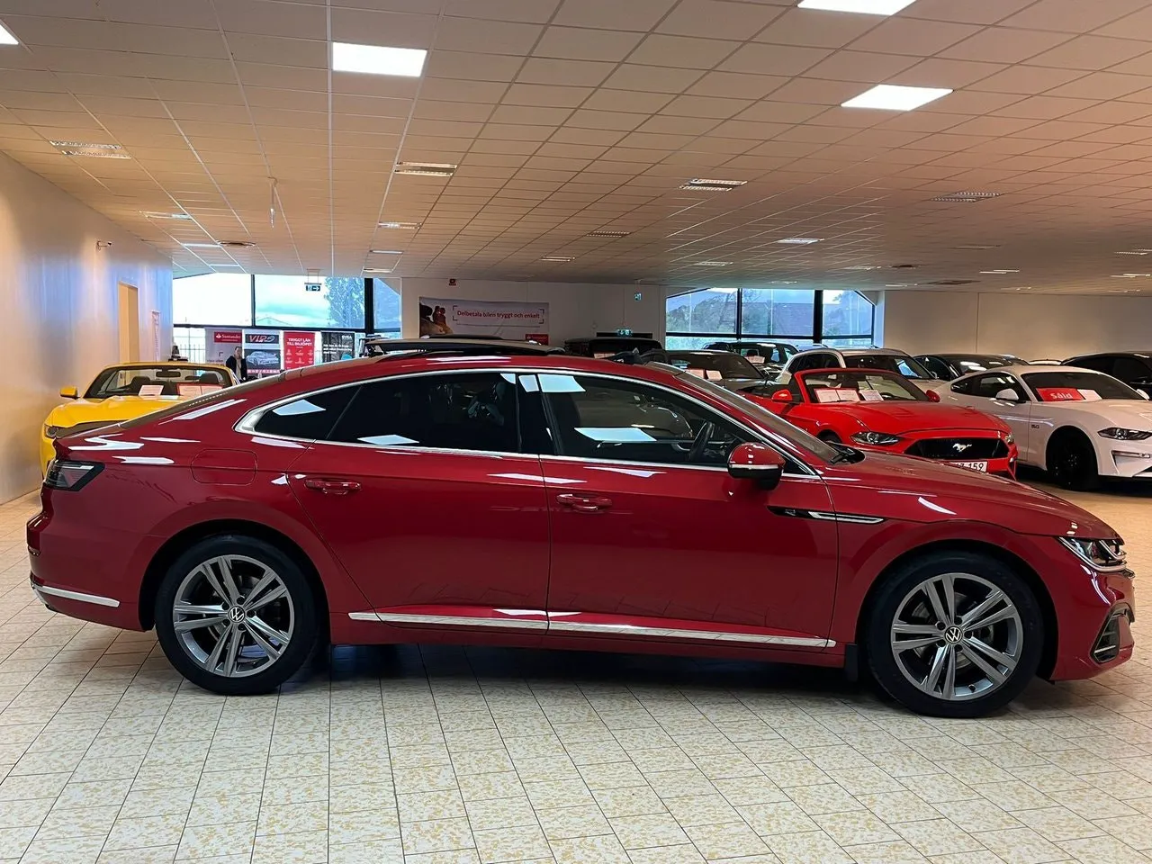 Vehicle image 6