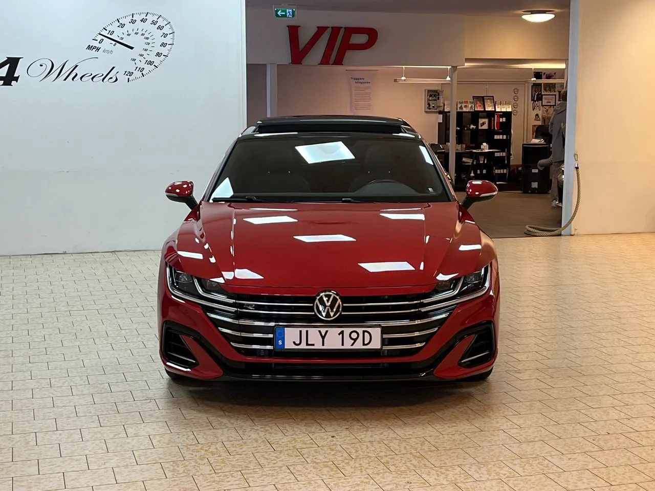 Vehicle image 8