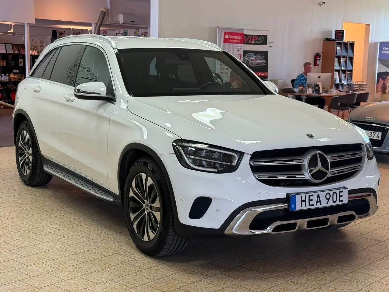 Vehicle image 8