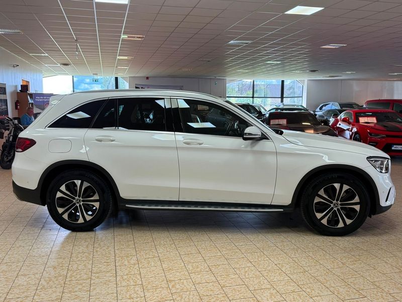 Mercedes GLC200 bild 9