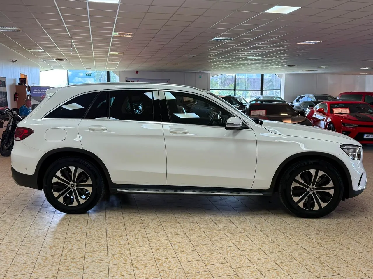 Vehicle image 7