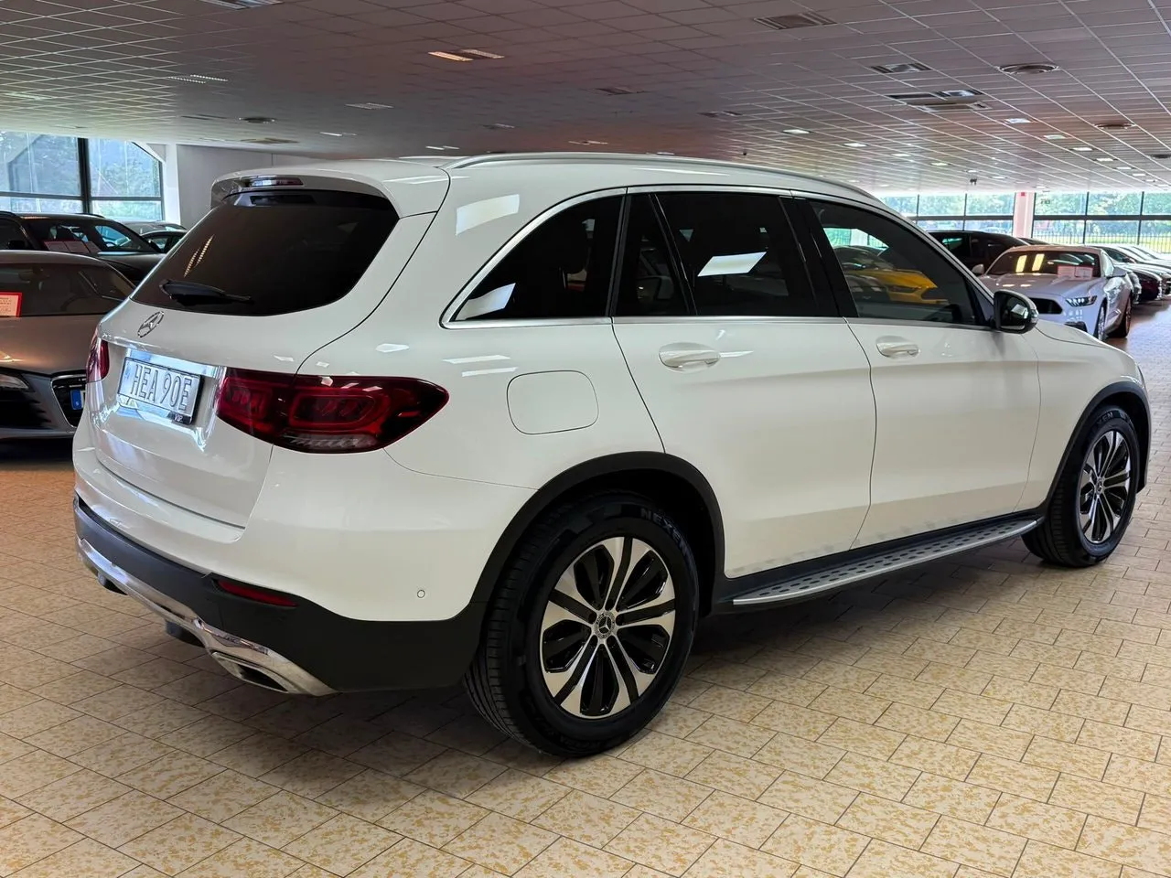 Vehicle image 6