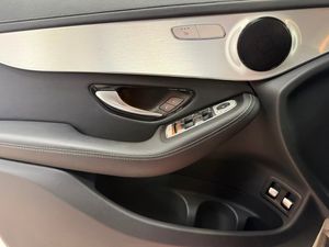 Mercedes GLC200 bild 27