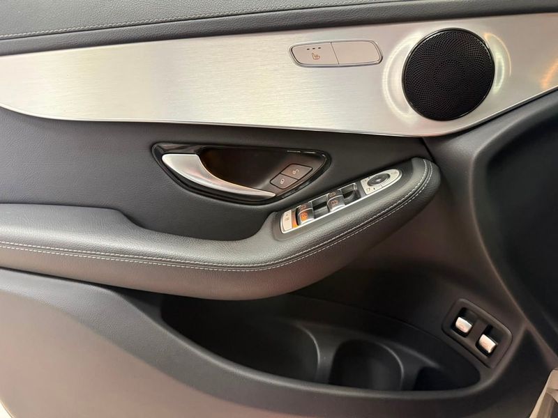 Mercedes GLC200 bild 27