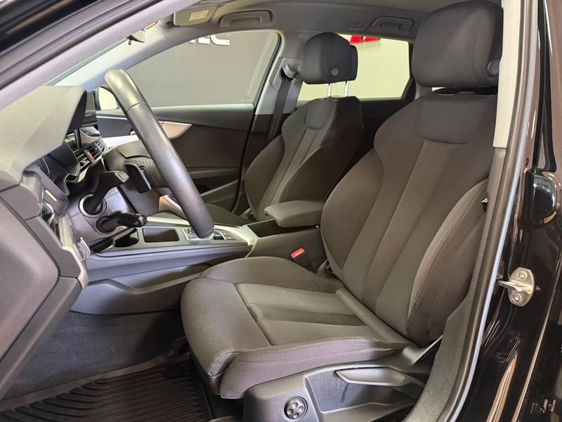Audi A4 bild 14