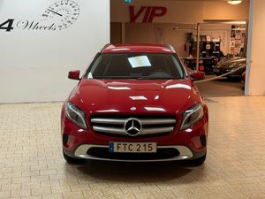 Mercedes GLA200 bild 9