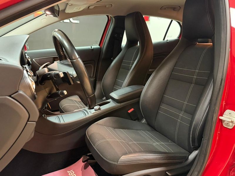 Mercedes GLA200 bild 14
